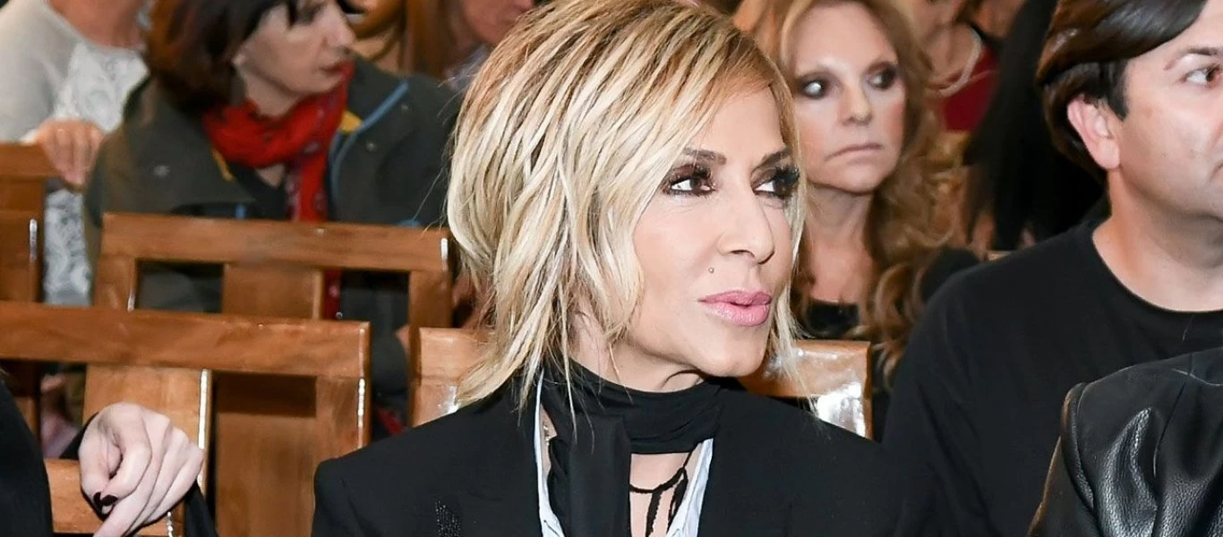 Η Άννα Βίσση ανέβασε φωτογραφία με Α.Πάνια και Ν.Καρβέλα και έκανε τα social media να «παραμιλούν» (φωτο)